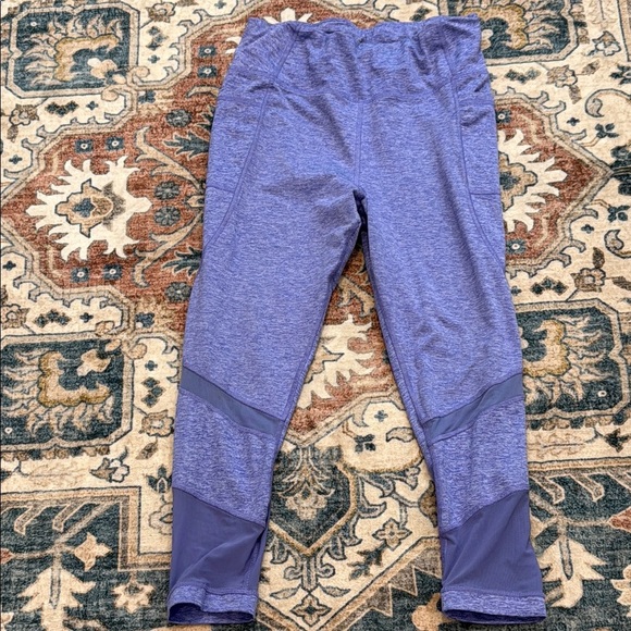 Avia Medium Women’s Purple Leggings Side Pockets Sheer Panel Detail - Picture 1 of 8
